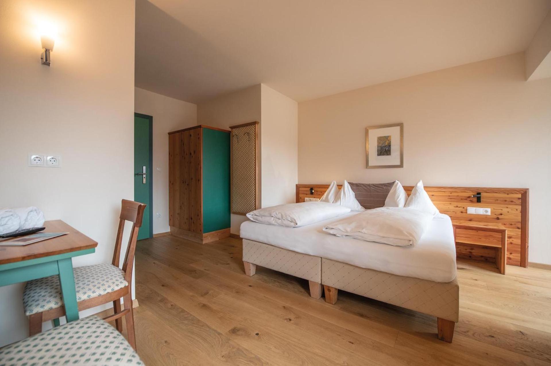 Hotel Gassenwirt Кьенес Экстерьер фото