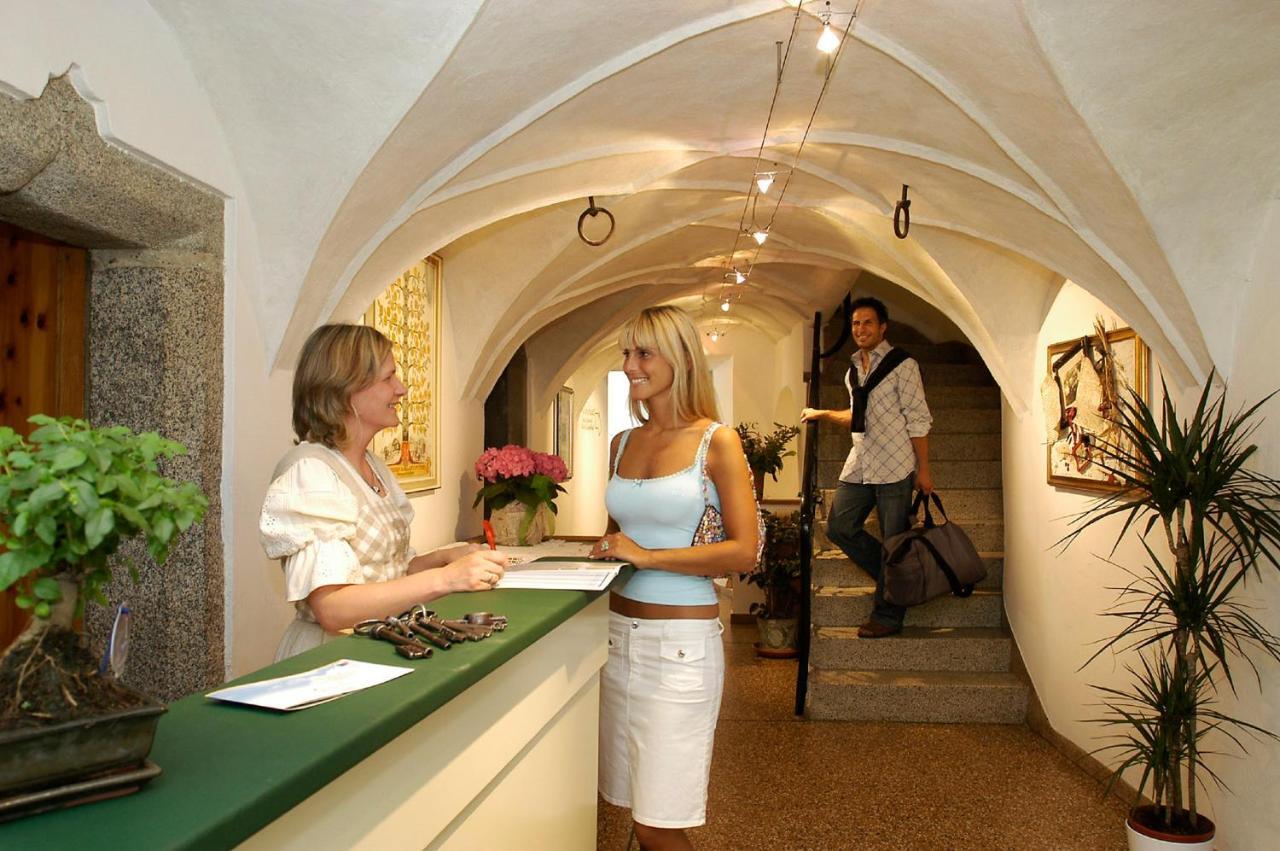 Hotel Gassenwirt Кьенес Экстерьер фото
